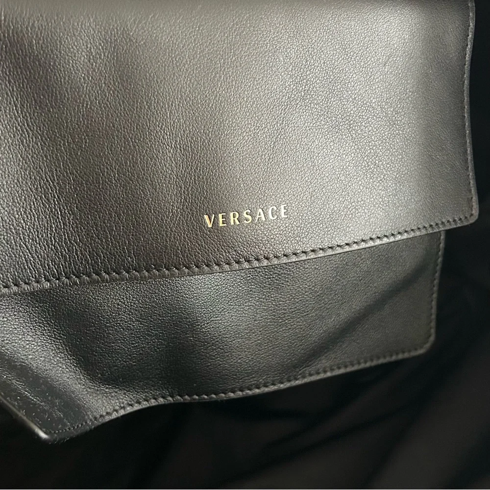 Versace Tote Bag - Picture 6 of 10